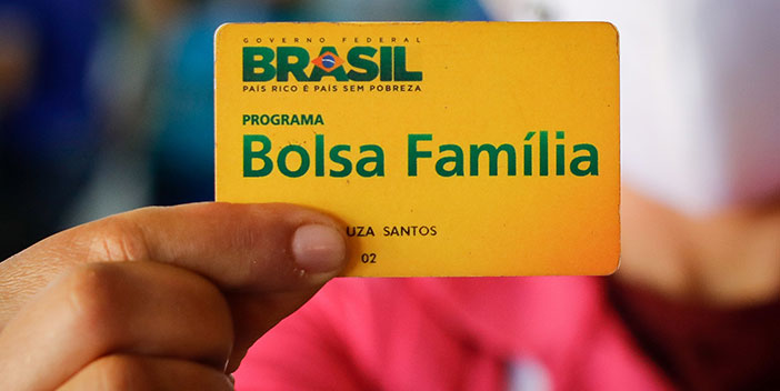 Fenae fala sobre fim de política de Estado reconhecida mundialmente: o Bolsa Família, criado há 19 anos